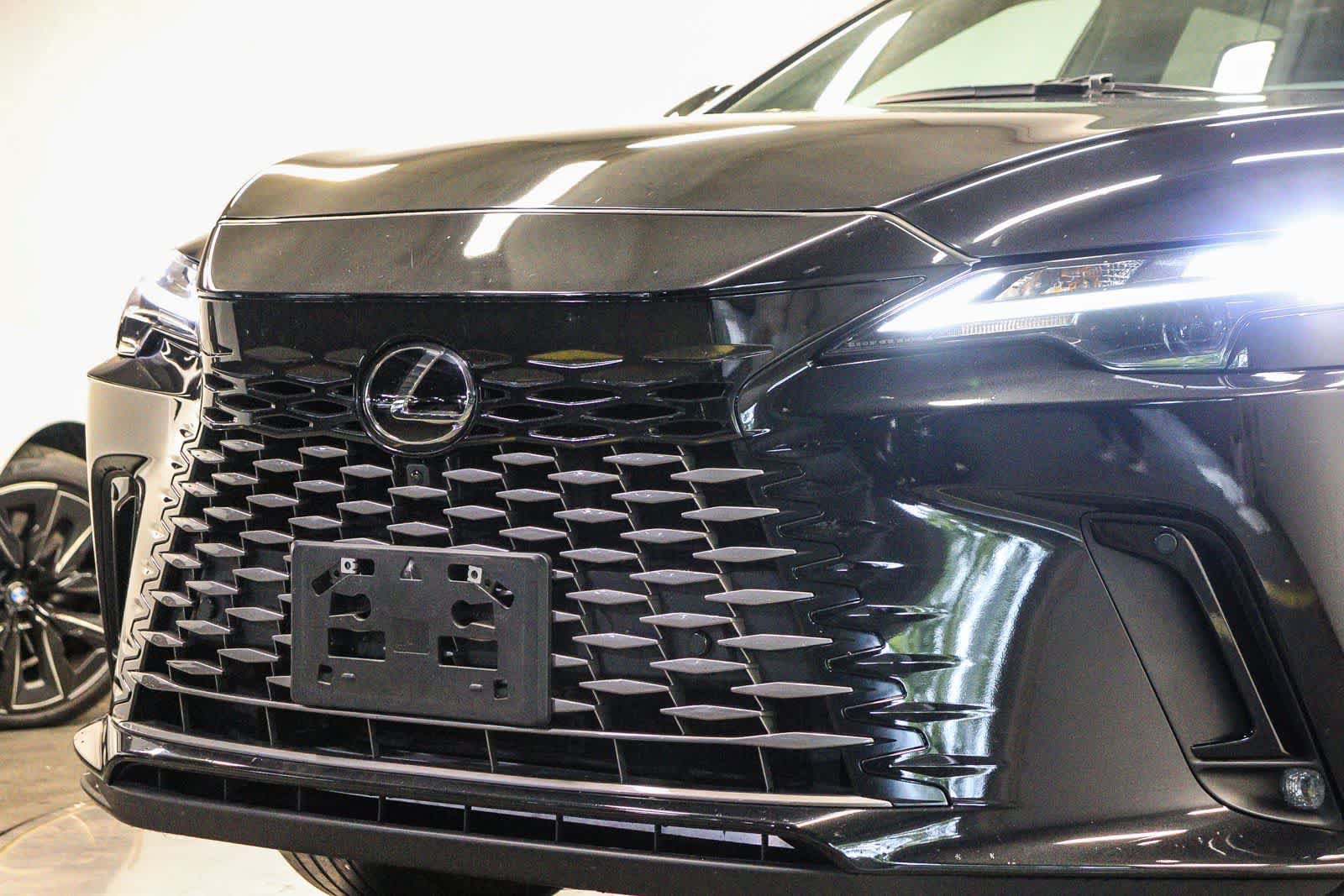 Used 2024 Lexus RX 350h w/ Convenience Package AWD/4WD image 5