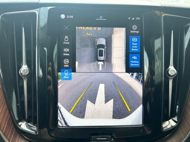 Certified 2024 Volvo XC60 B5 Plus w/ Climate Package AWD/4WD image 23