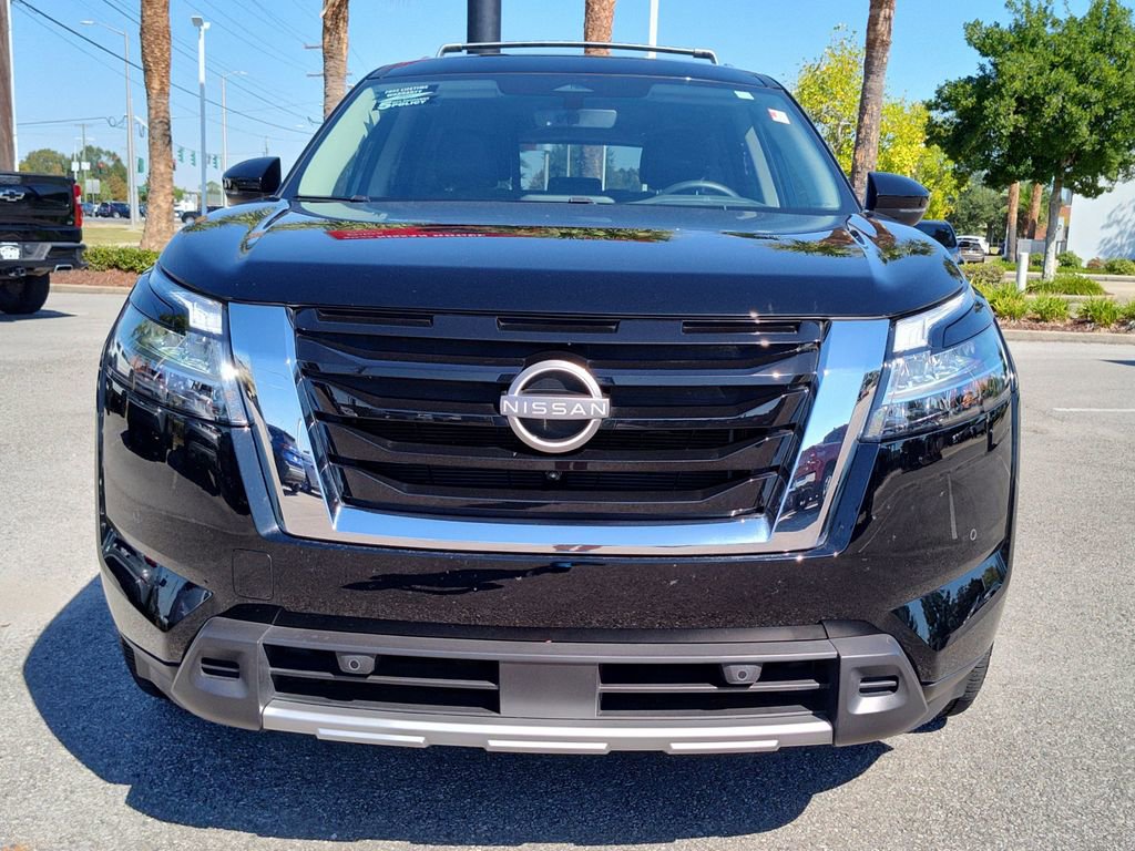 Used 2024 Nissan Pathfinder SL image 13
