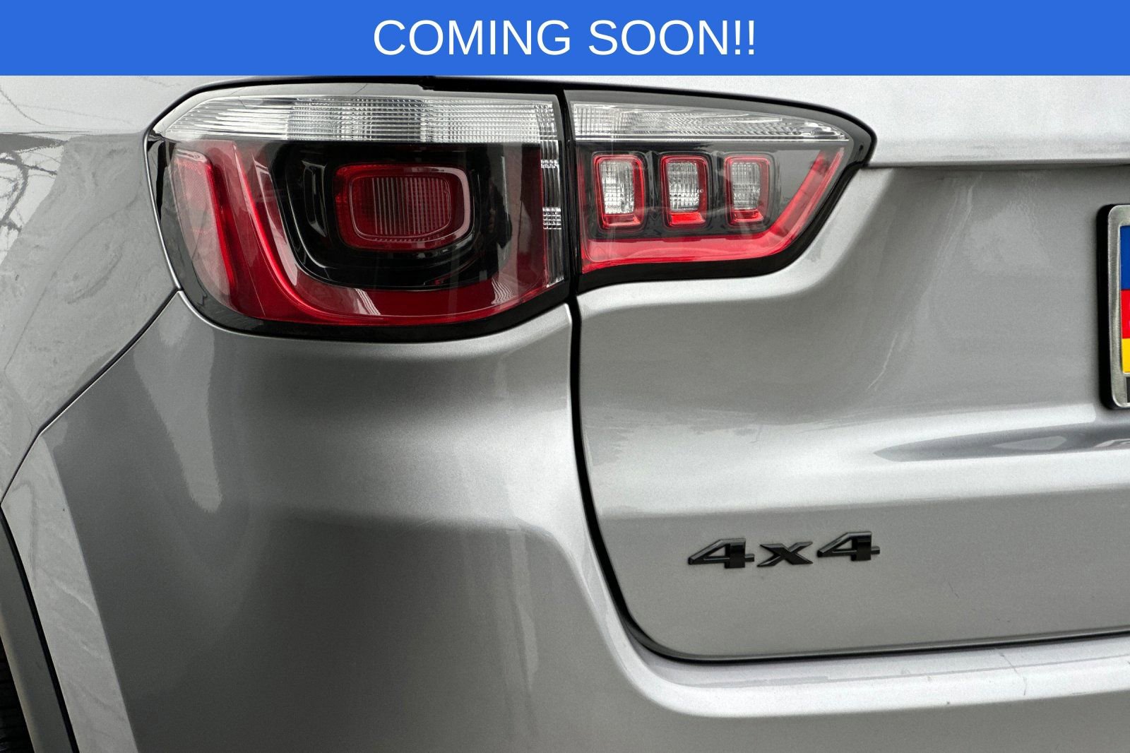 Used 2018 Jeep Compass Latitude w/ Popular Equipment Group image 27