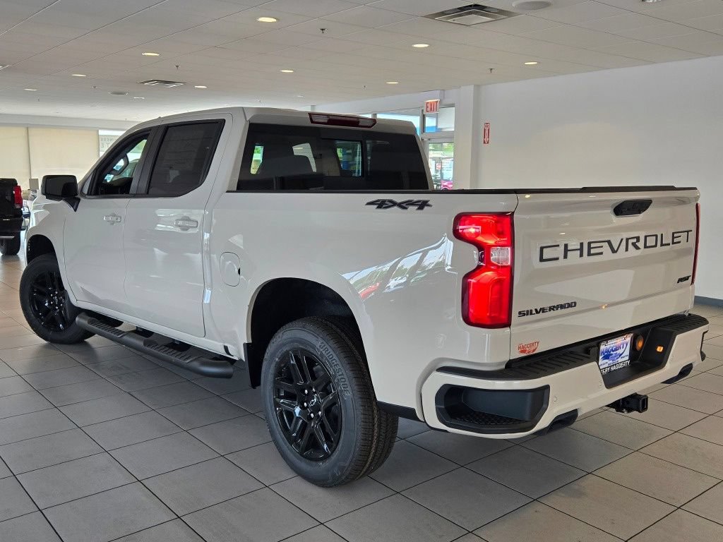 New 2026 Chevrolet Silverado 1500 RST w/ Dark Appearance Package AWD/4WD image 14