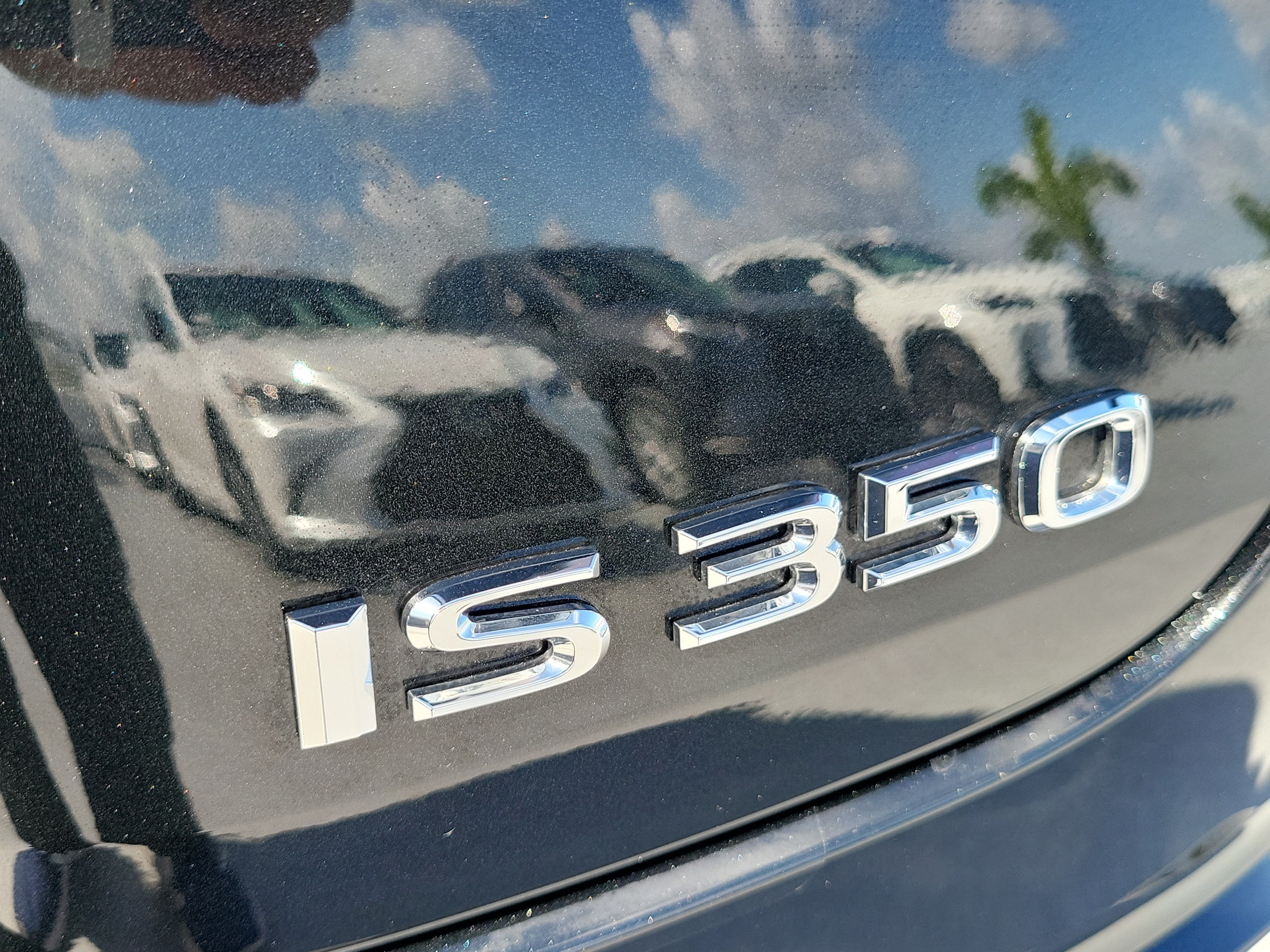 Certified 2025 Lexus IS 350 F Sport RWD image 8
