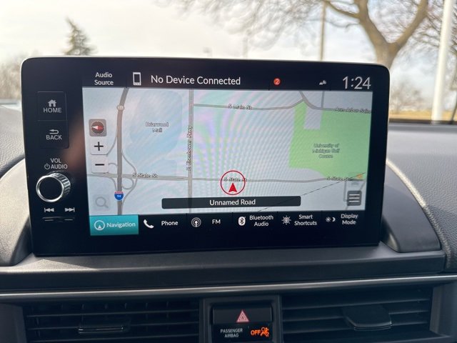 Certified 2025 Honda Pilot Touring image 37