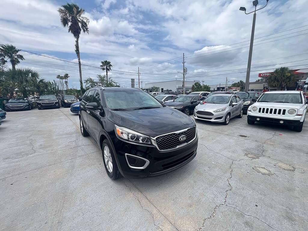 Used 2018 Kia Sorento FWD image 13