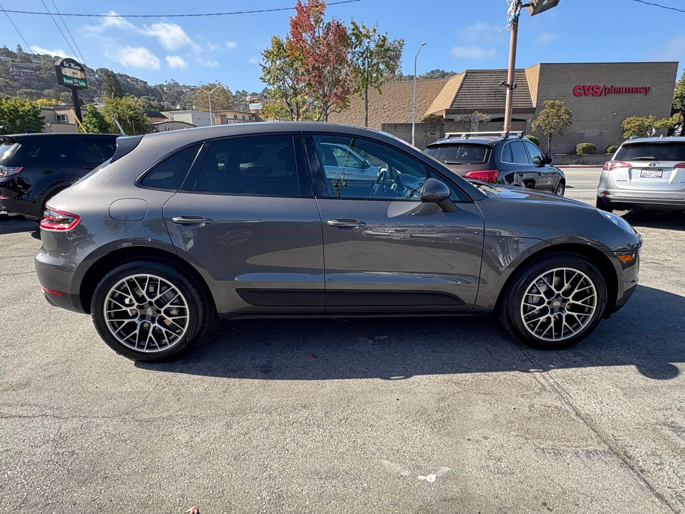 Used 2015 Porsche Macan S AWD/4WD image 8