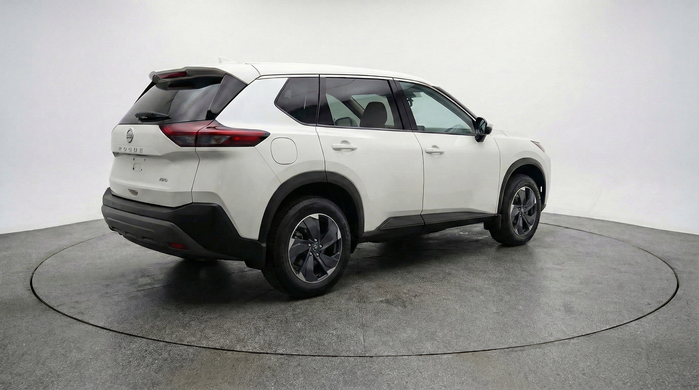 Used 2025 Nissan Rogue SV AWD/4WD image 9