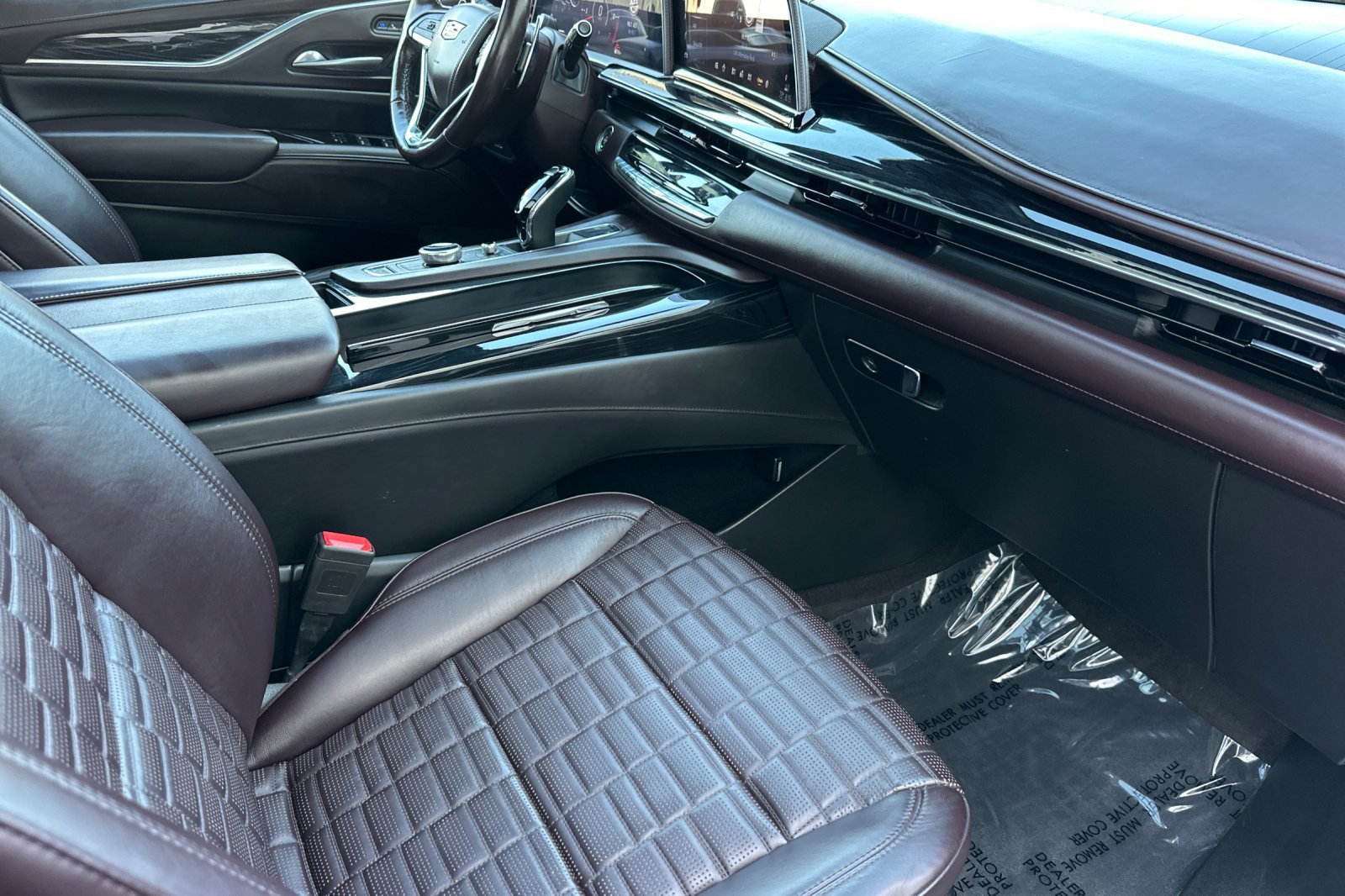 Certified 2023 Cadillac Escalade V AWD/4WD image 21