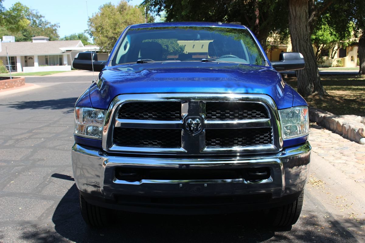 Used 2016 RAM 2500 Tradesman w/ Chrome Appearance Group AWD/4WD image 4