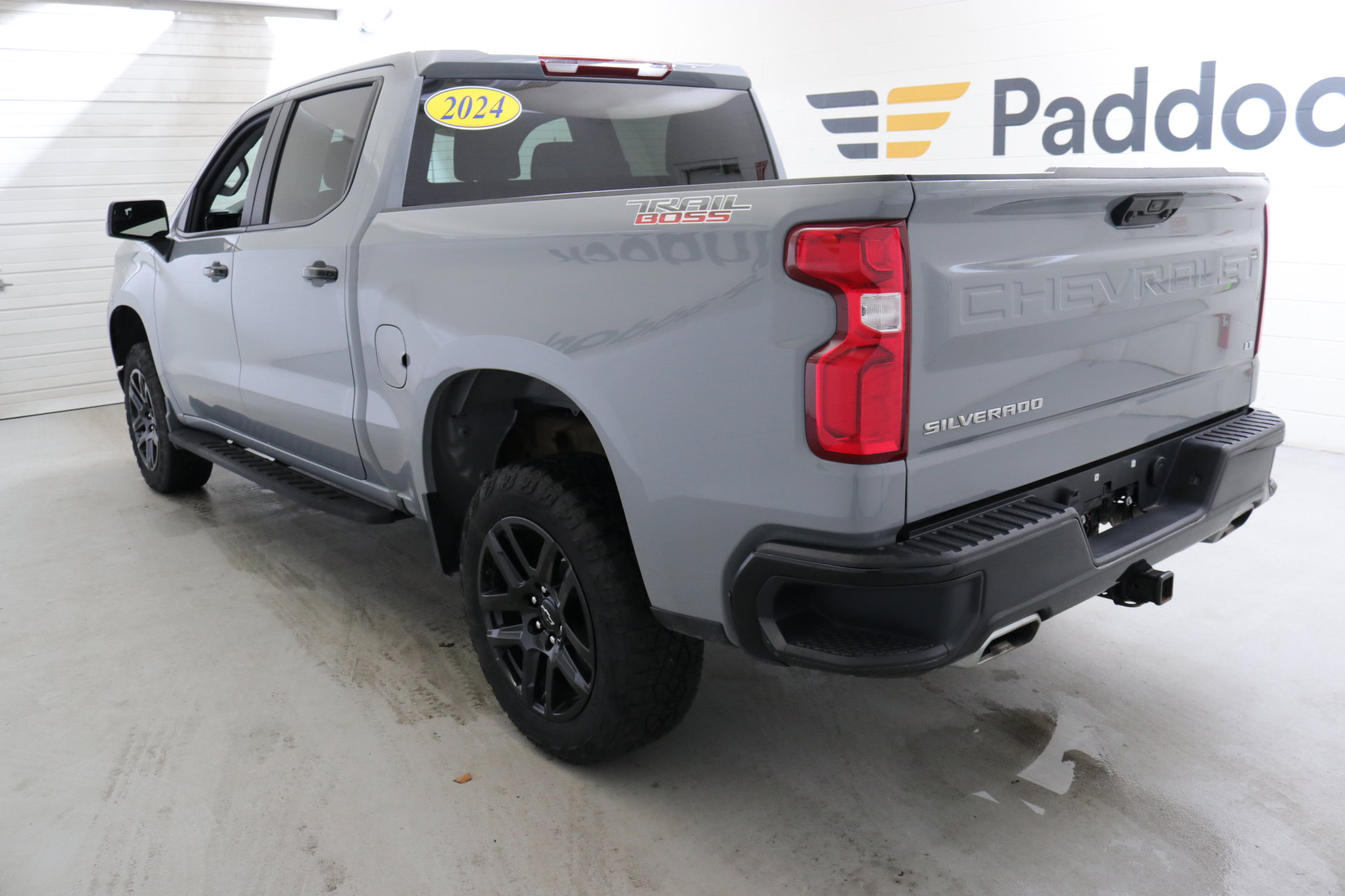 Used 2024 Chevrolet Silverado 1500 LT Trail Boss w/ LPO, Dark Essentials Package image 6