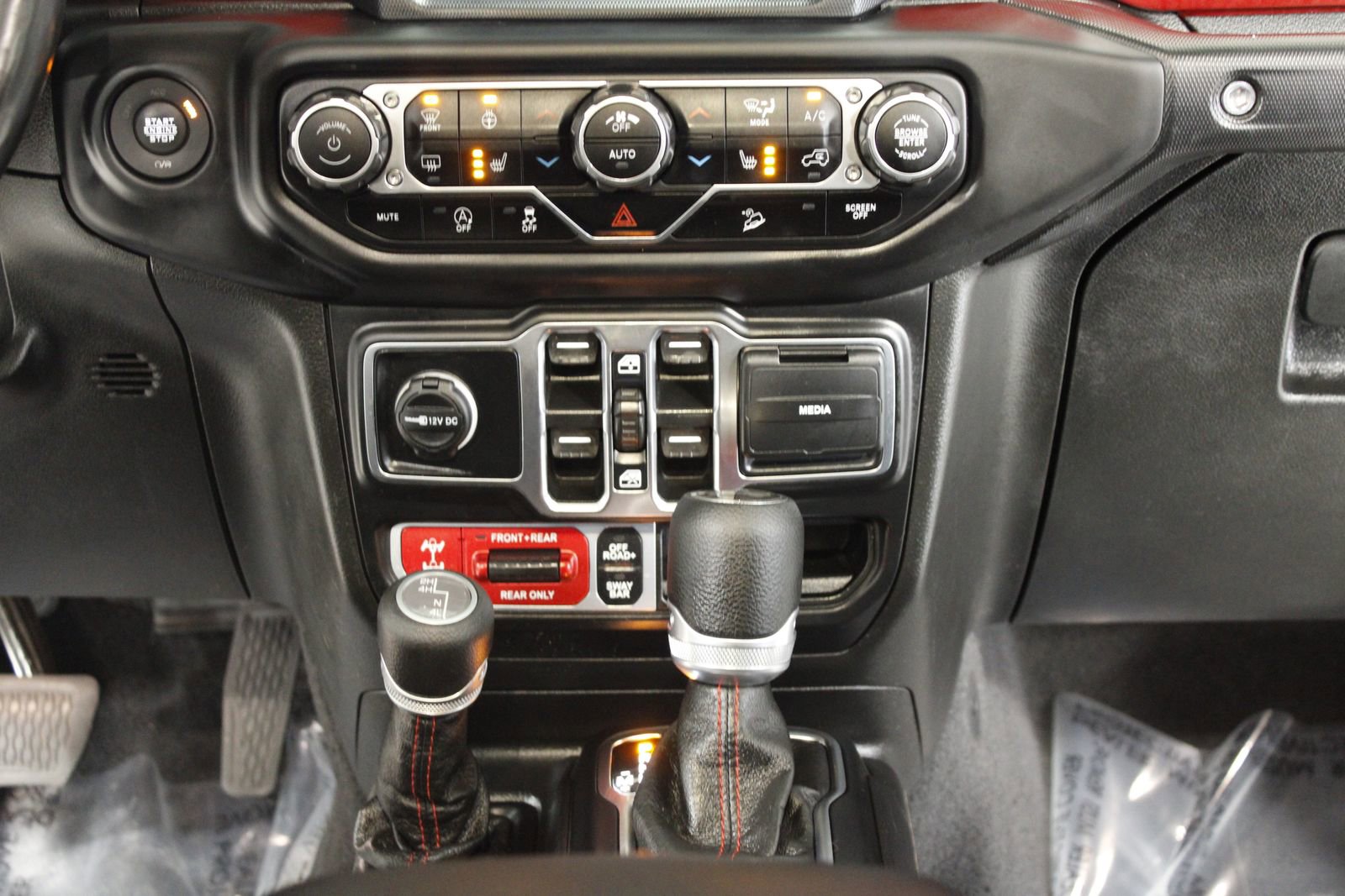 Used 2021 Jeep Wrangler Unlimited Rubicon image 39