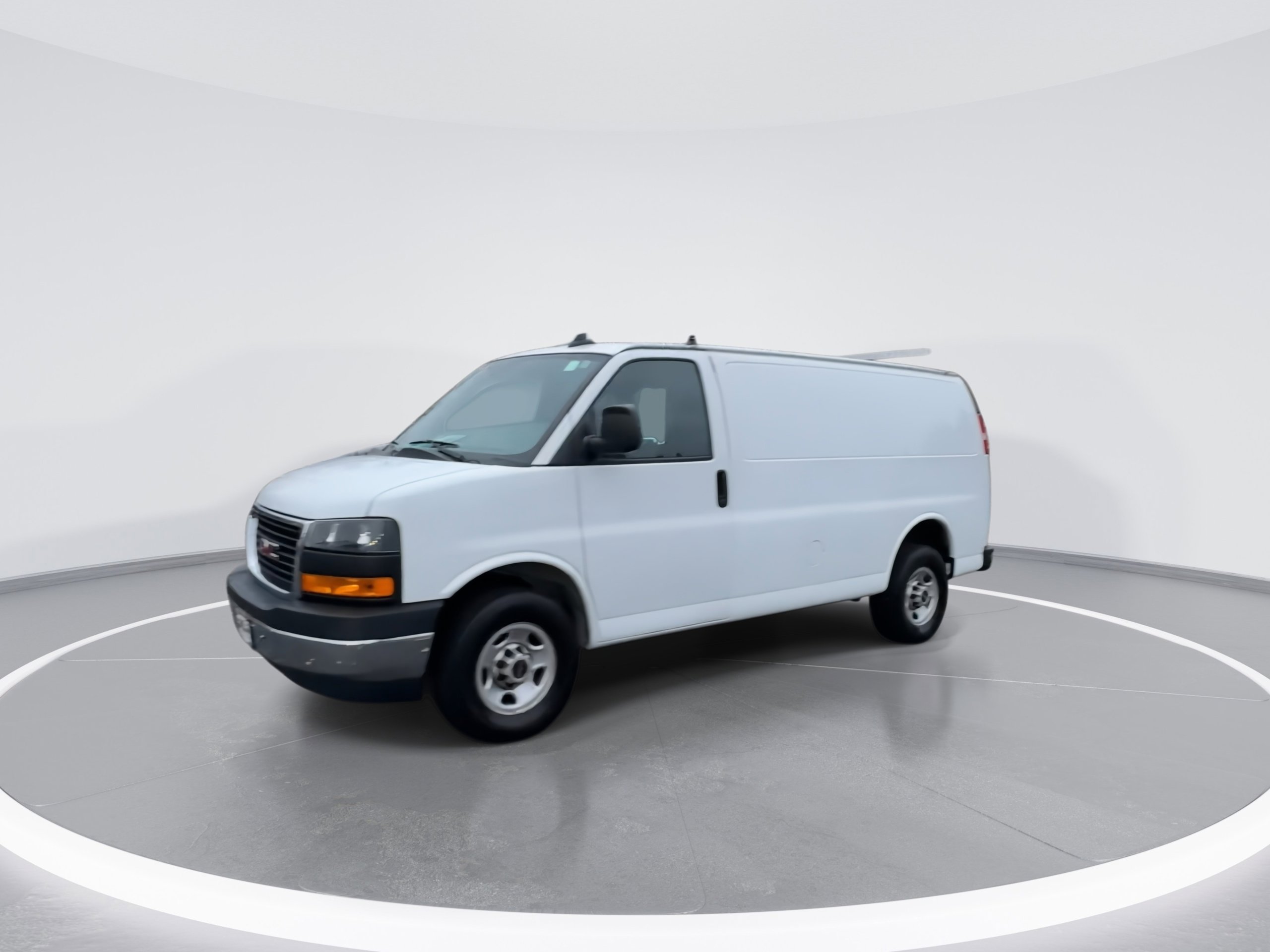 Used 2021 GMC Savana 2500 w/ Driver Convenience Package image 4