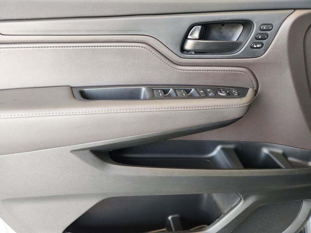 Used 2022 Honda Odyssey EX-L image 22
