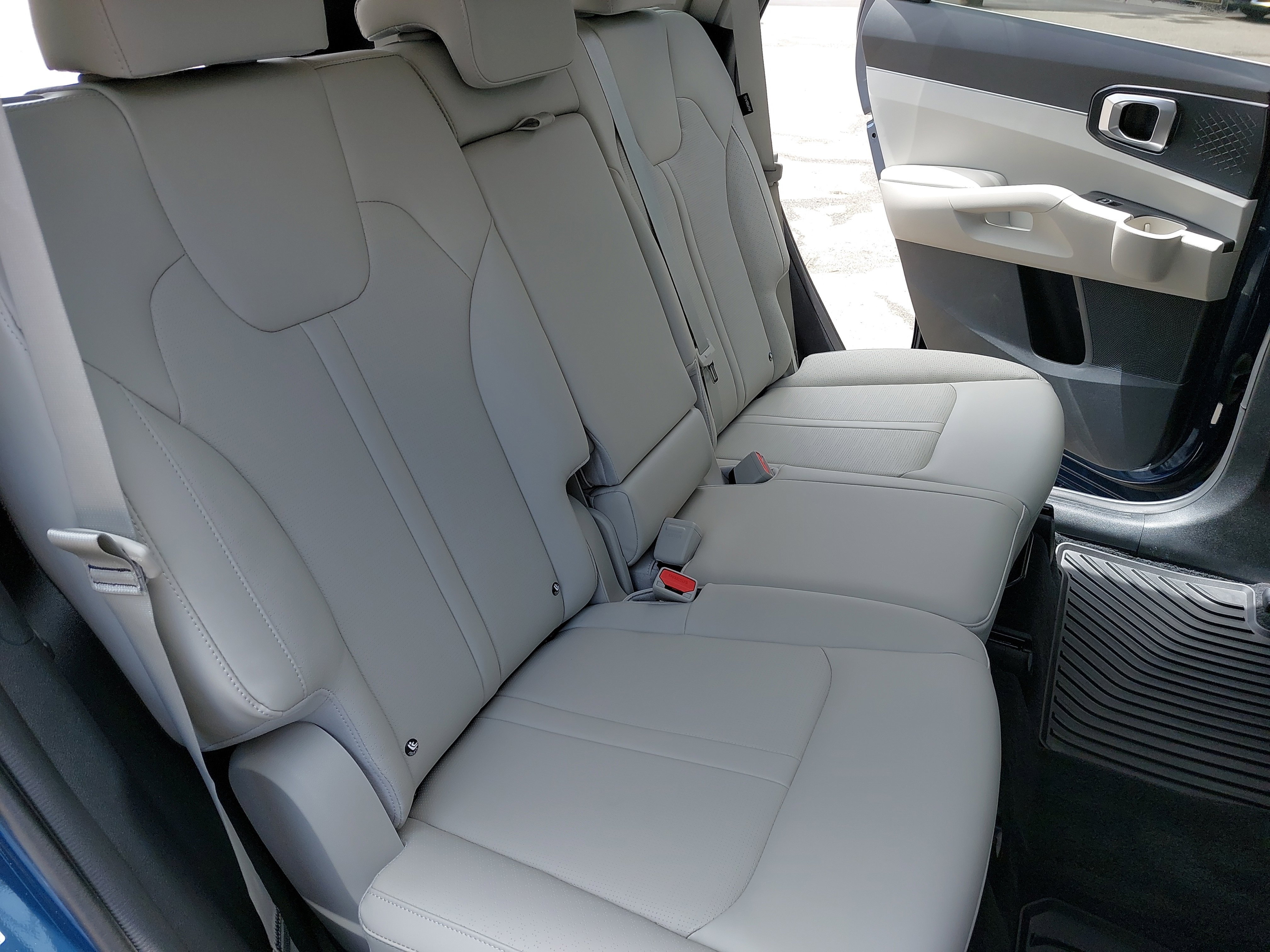 New 2025 Kia Sorento S w/ Panoramic Sunroof Package image 11