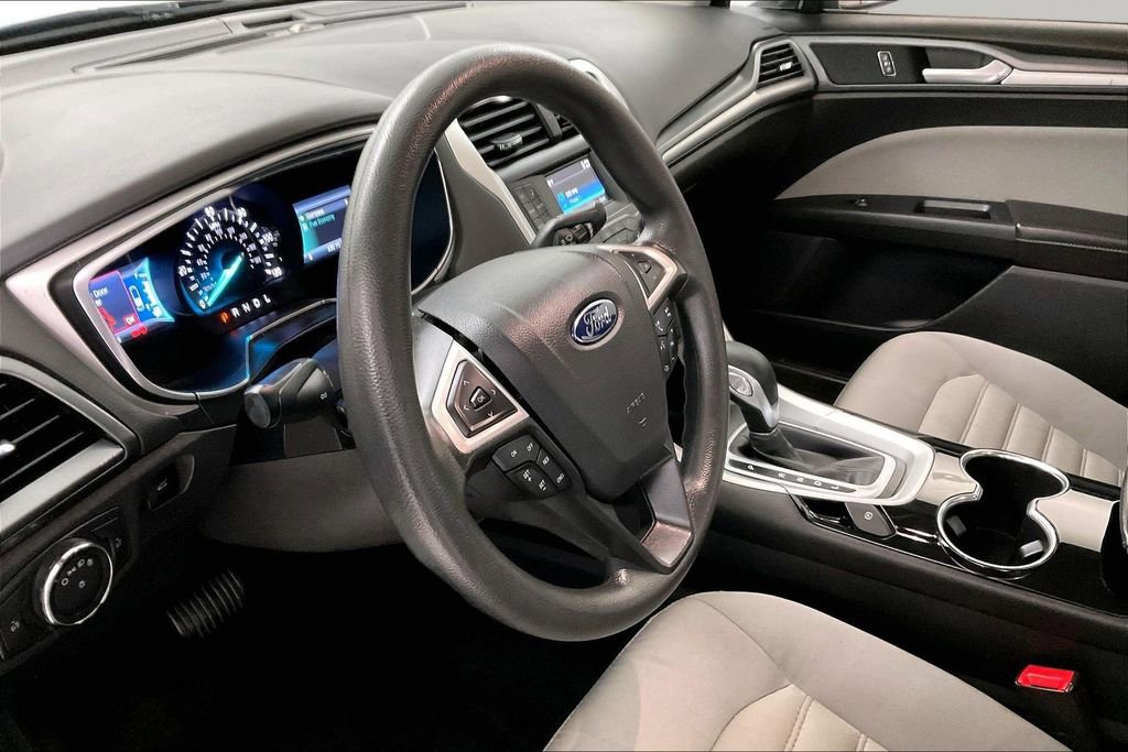 Used 2015 Ford Fusion S FWD image 15