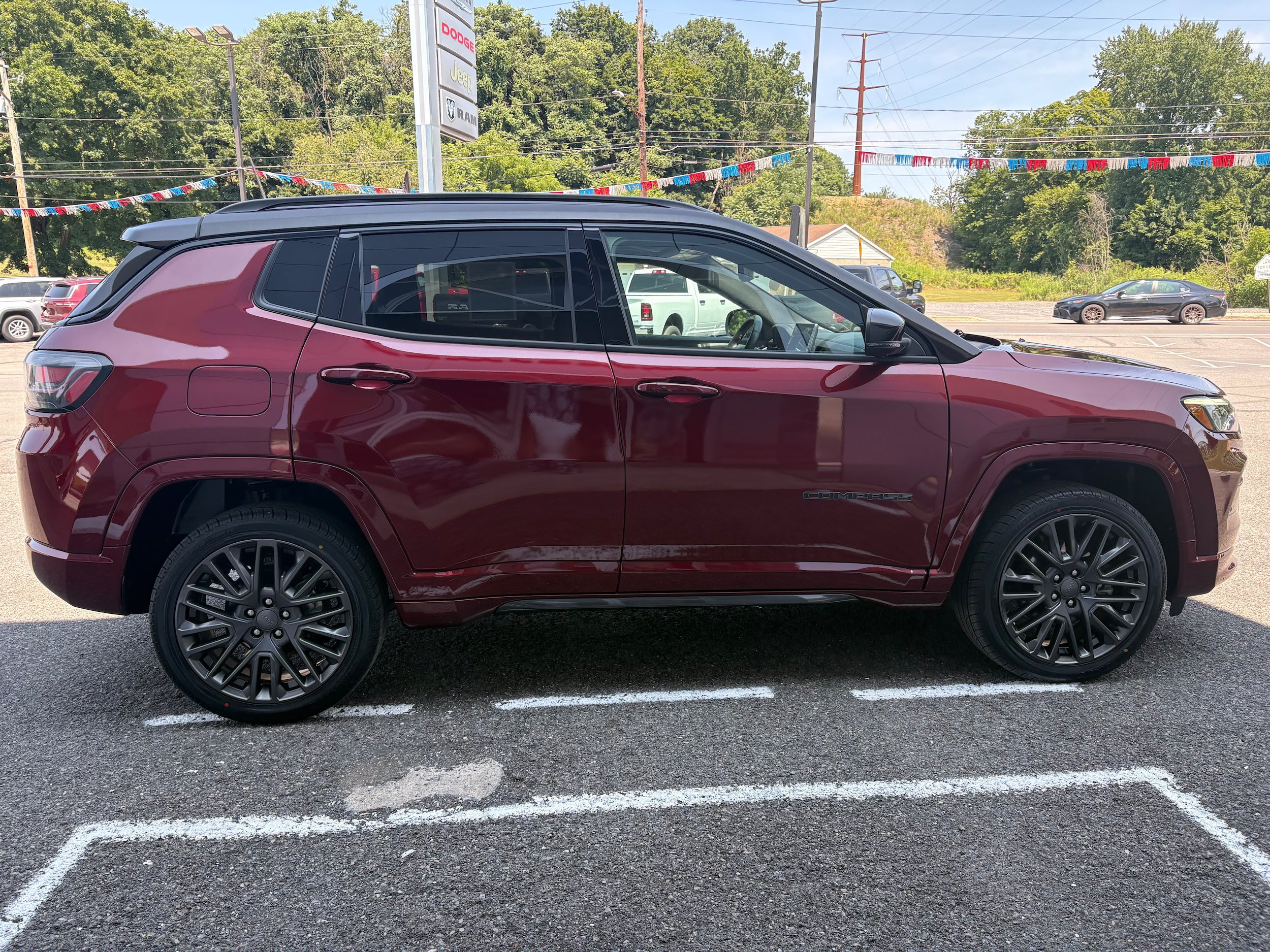 Certified 2022 Jeep Compass High Altitude AWD/4WD image 6