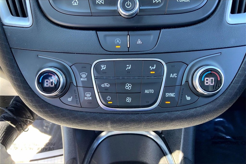 Used 2024 Chevrolet Malibu LT image 16