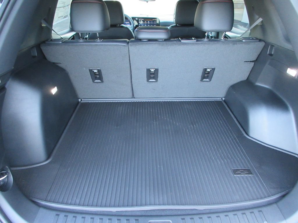 New 2027 Chevrolet Equinox RS AWD/4WD image 12