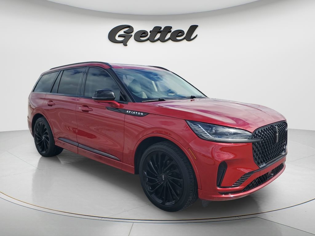 Used 2025 Lincoln Aviator Reserve w/ Luxury Package video 2