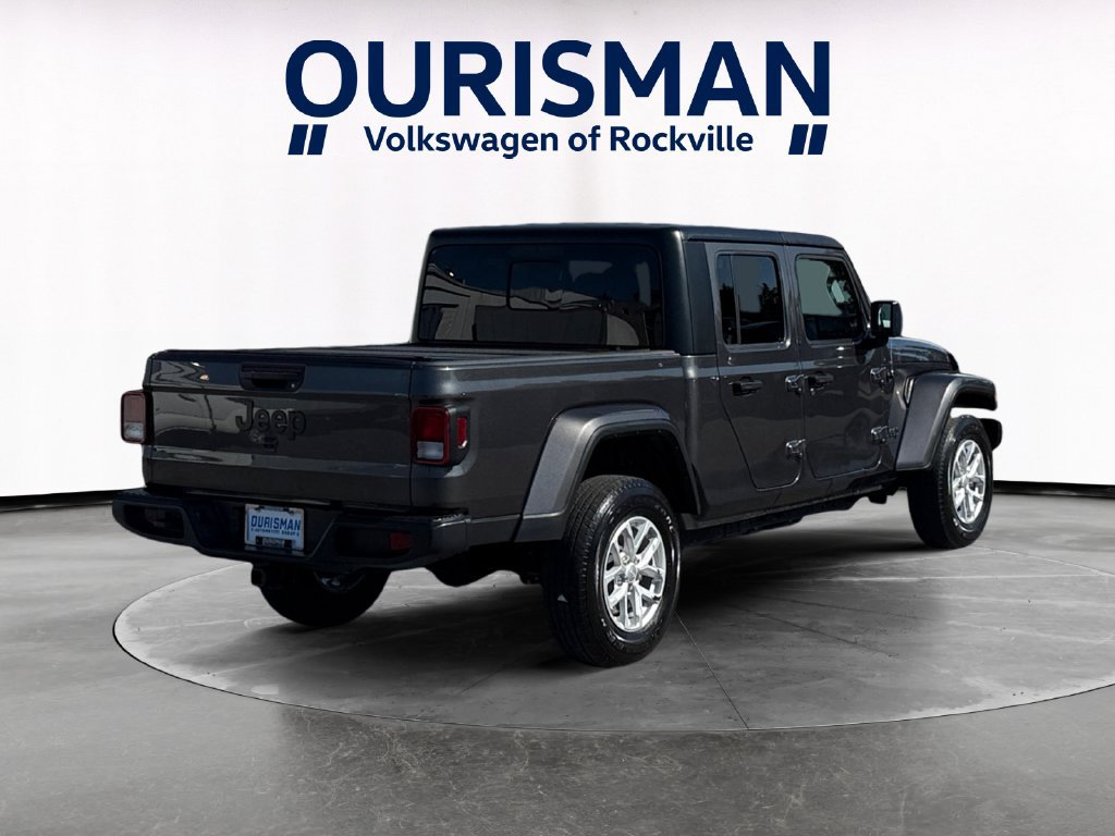 Used 2023 Jeep Gladiator Sport AWD/4WD image 6