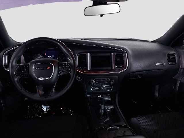 Used 2018 Dodge Charger SXT w/ Blacktop Package RWD image 16