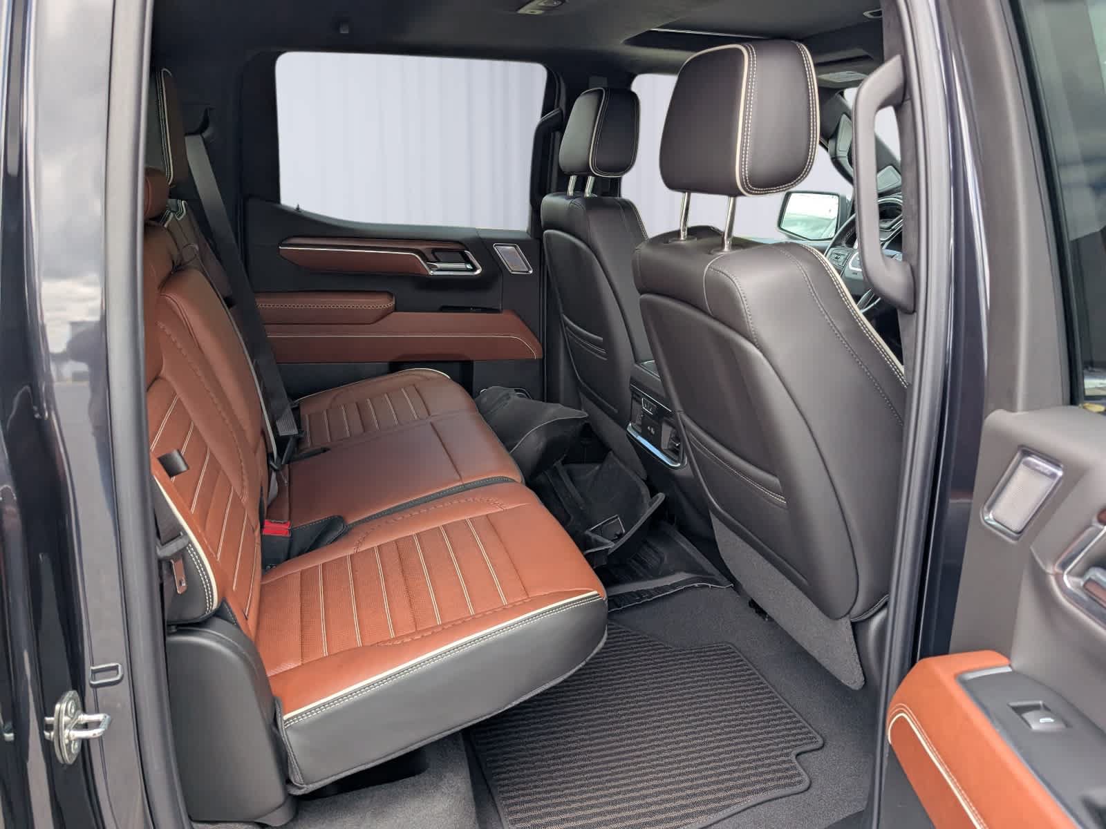 Certified 2024 GMC Sierra 1500 Denali Ultimate AWD/4WD image 9