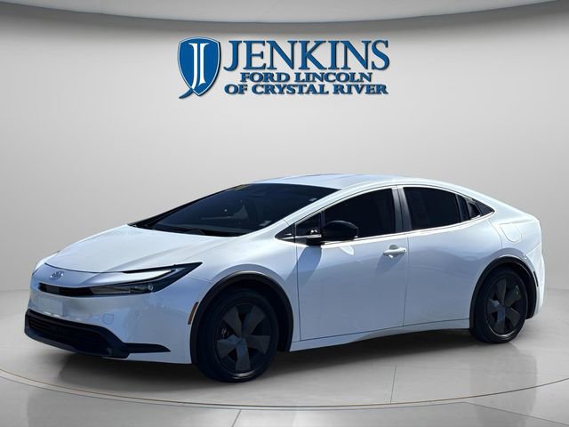 Used 2024 Toyota Prius LE image 15