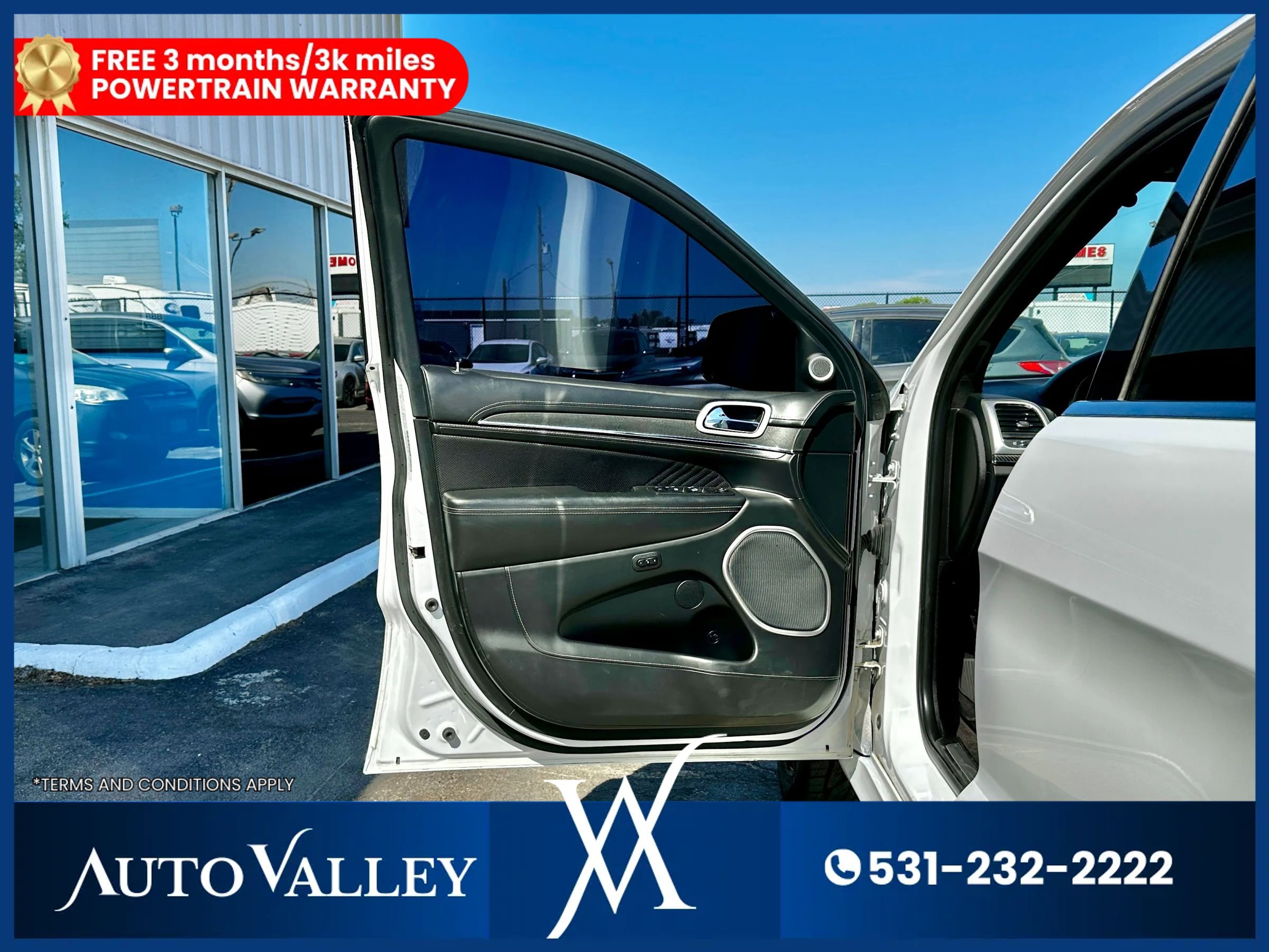 Used 2018 Jeep Grand Cherokee SRT image 11