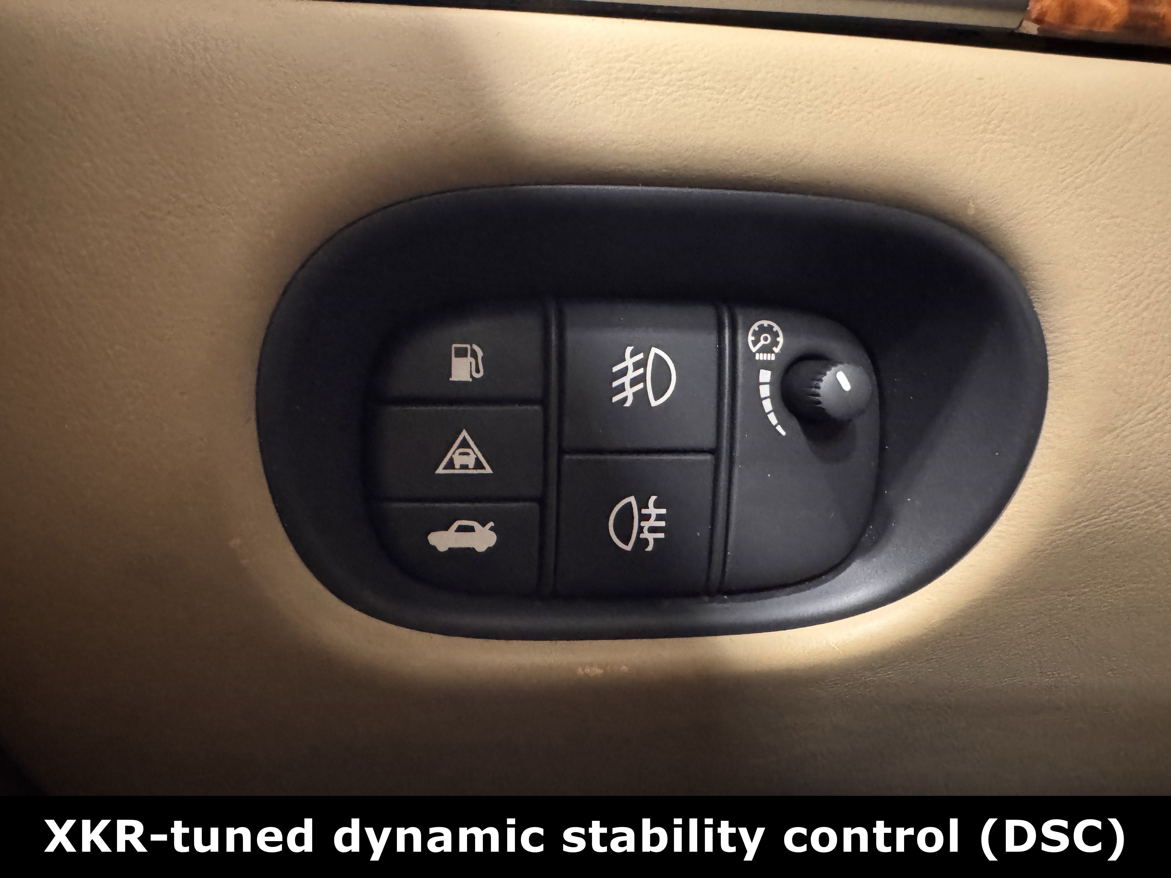 Used 2007 Jaguar XKR R image 11