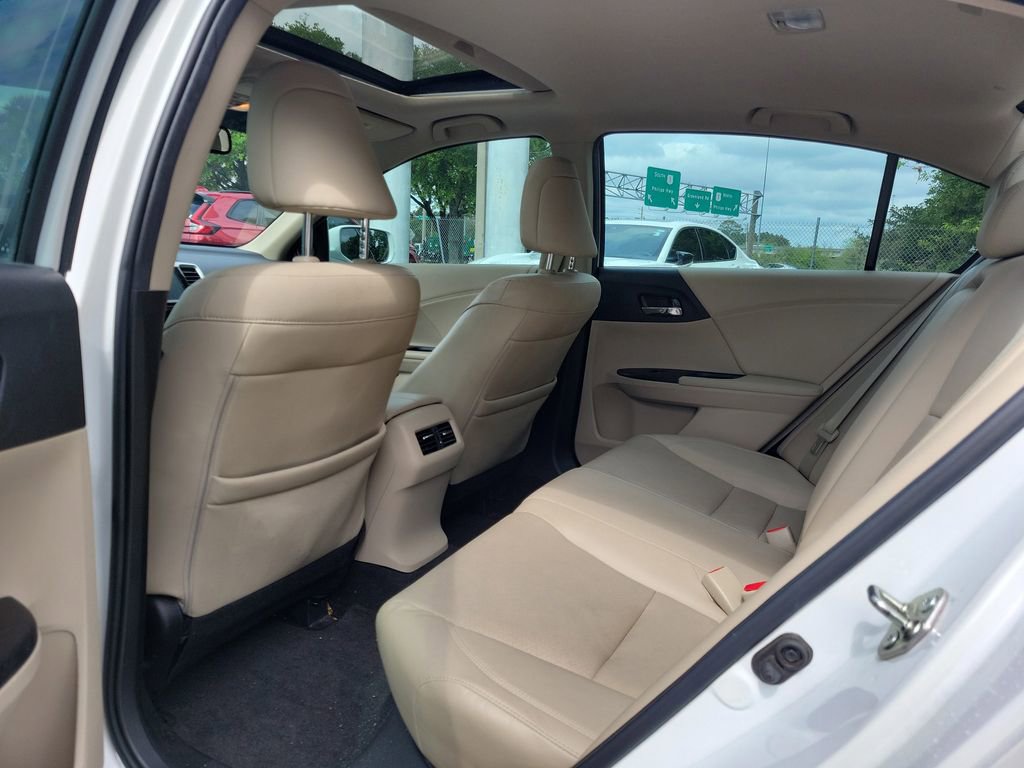 Used 2016 Honda Accord EX-L image 10