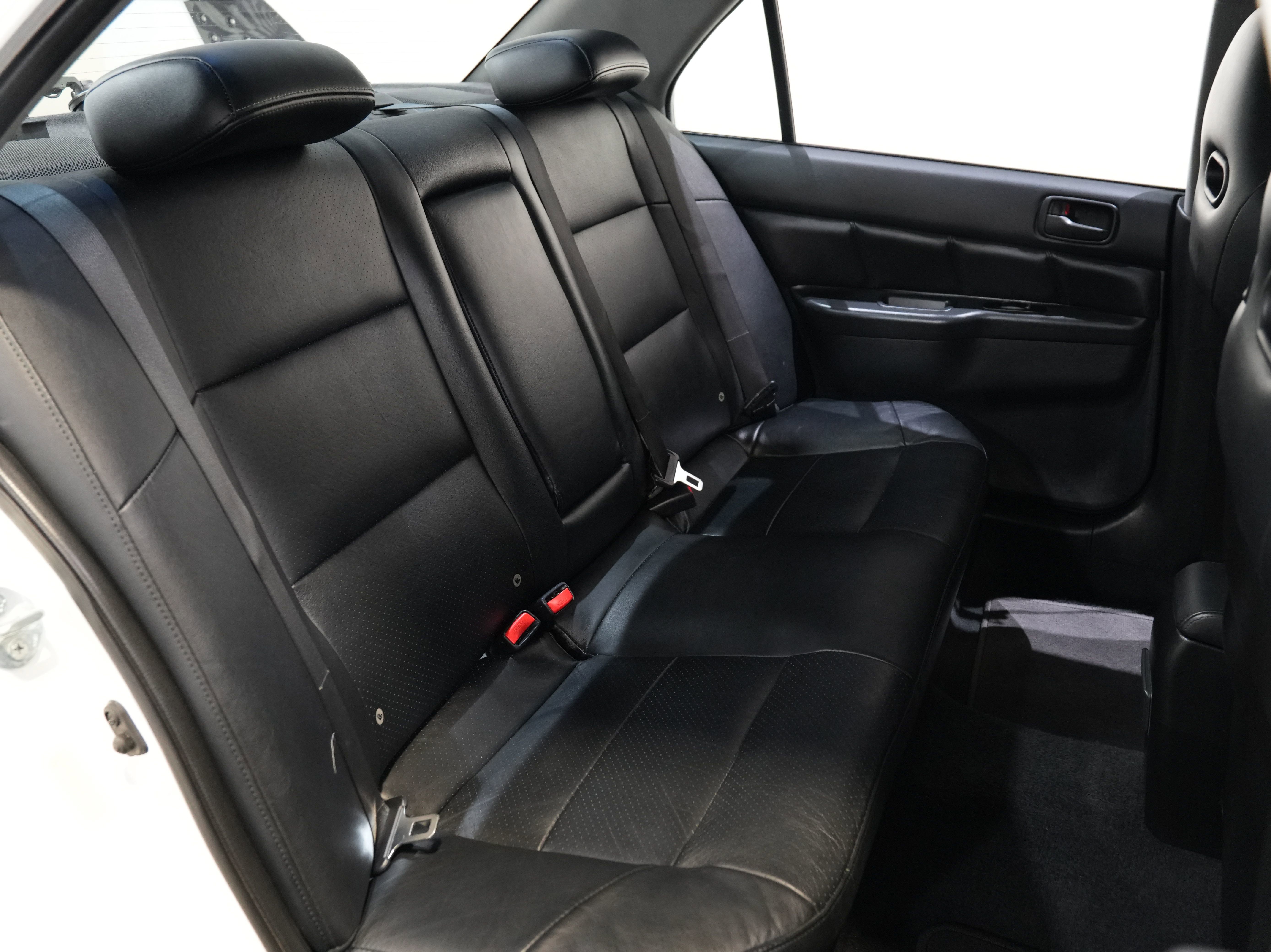 Used 2005 Mitsubishi Lancer Evolution image 39