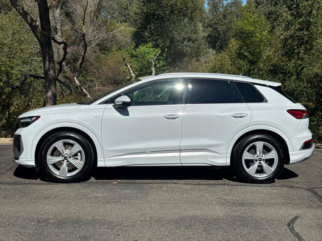 Certified 2025 Audi Q4 e-tron Premium AWD/4WD image 8