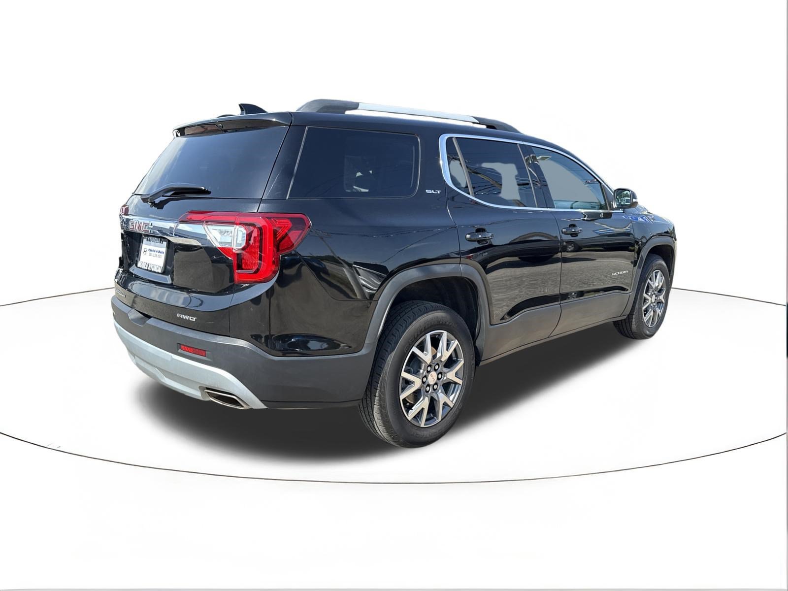 Used 2023 GMC Acadia SLT w/ Preferred Package AWD/4WD image 3