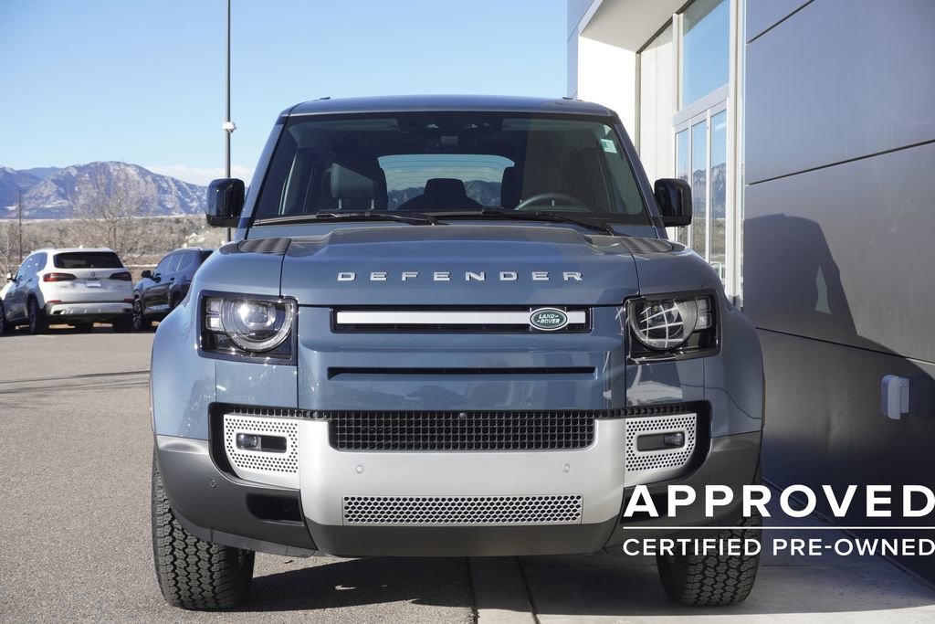 Used 2025 Land Rover Defender 110 S image 5