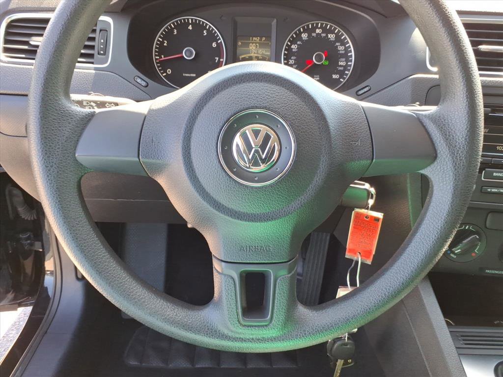 Used 2014 Volkswagen Jetta SE FWD image 24