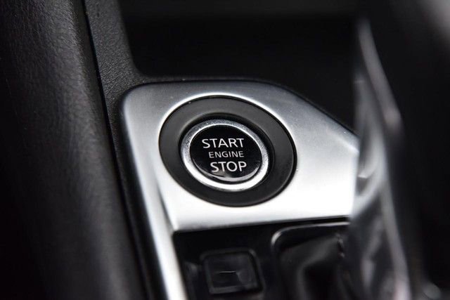 Certified 2025 Nissan Sentra SV image 17