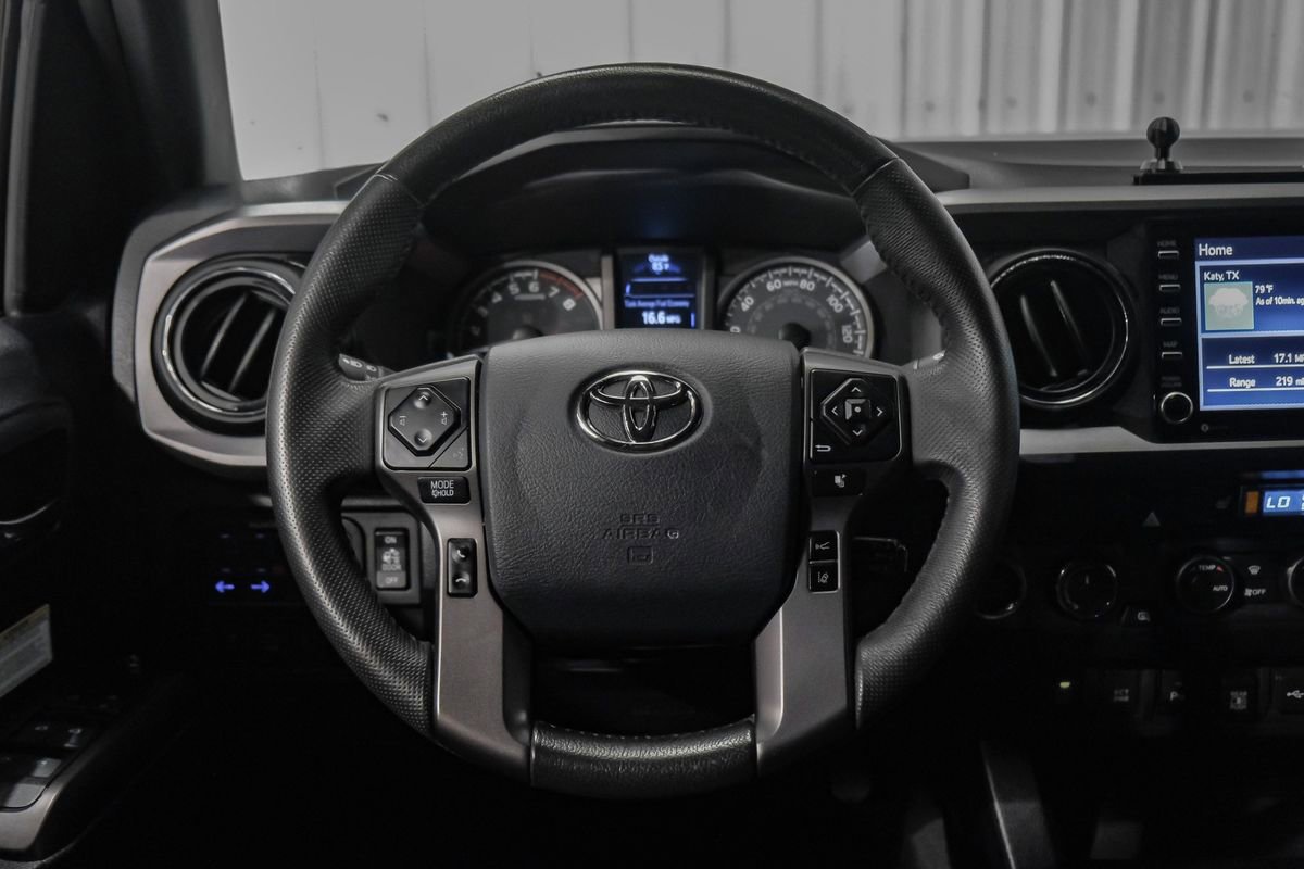 Used 2020 Toyota Tacoma TRD Off-Road w/ Advanced Technology Package image 15