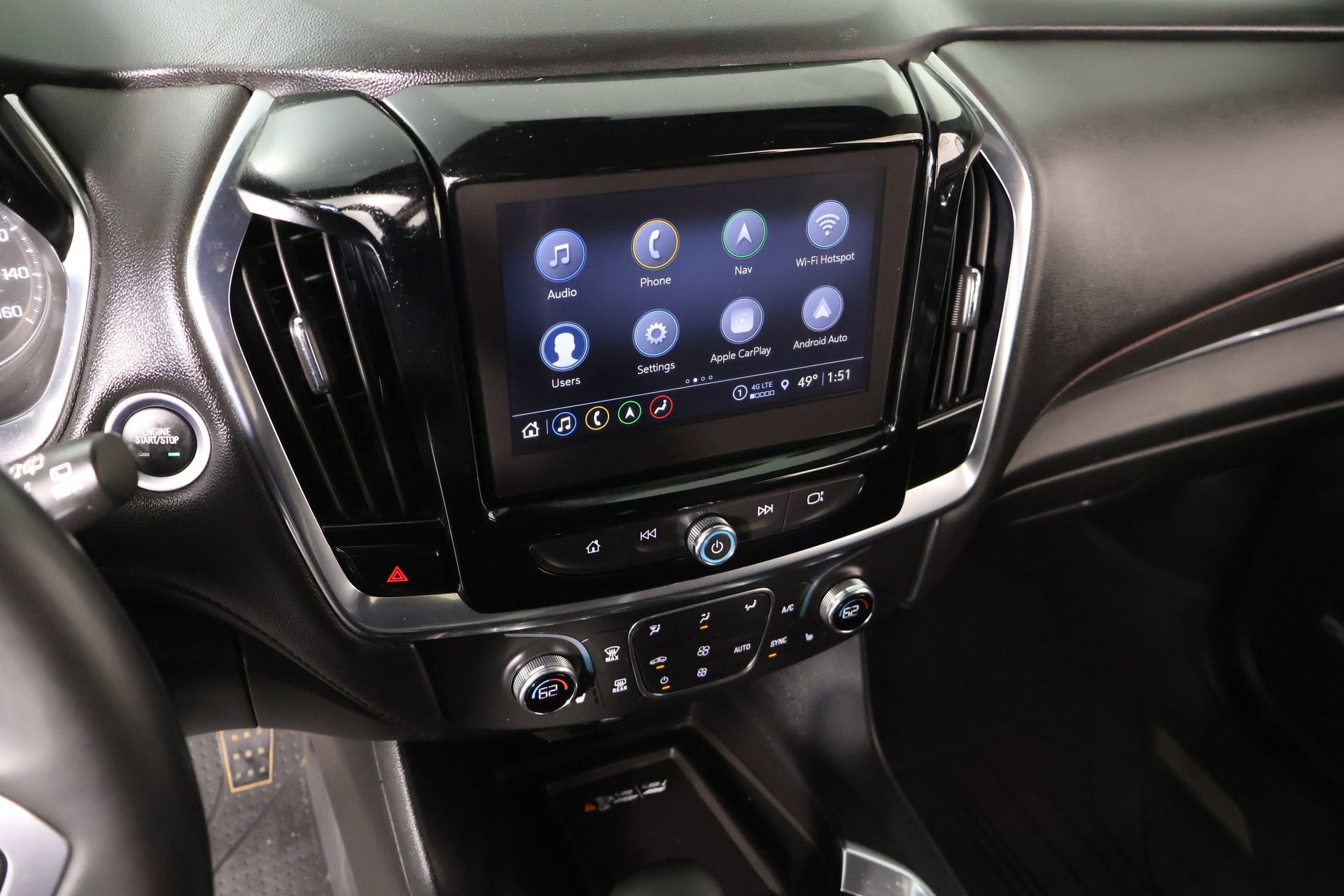 Used 2023 Chevrolet Traverse RS image 5