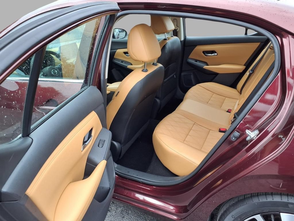Used 2021 Nissan Sentra SV w/ SV Premium Package FWD image 25