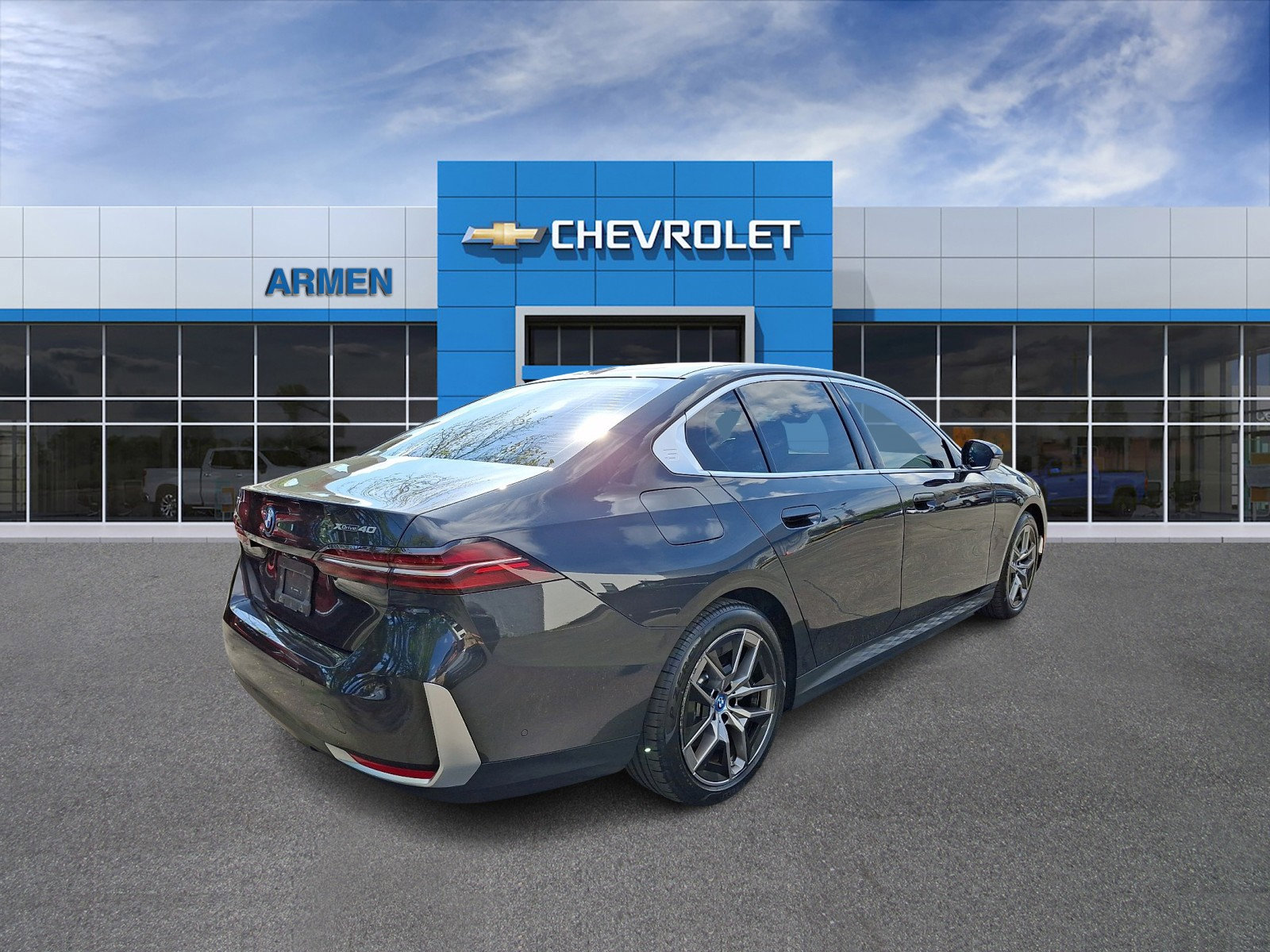 Used 2025 BMW i5 xDrive40 w/ Premium Package AWD/4WD image 5