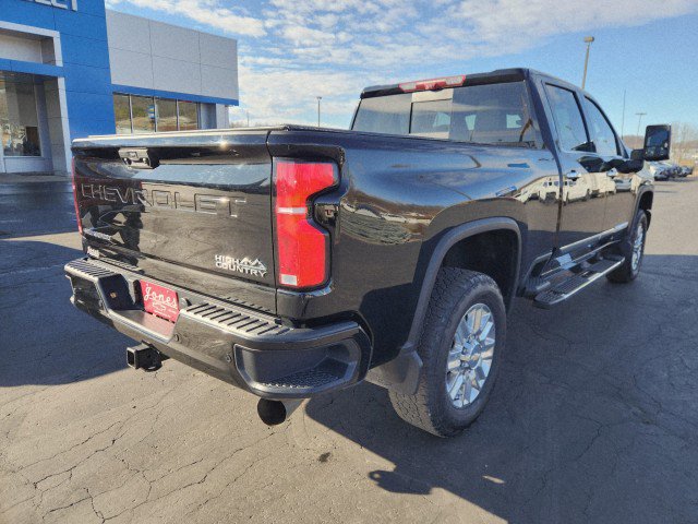 Used 2025 Chevrolet Silverado 2500 High Country w/ High Country Premium Package AWD/4WD image 5