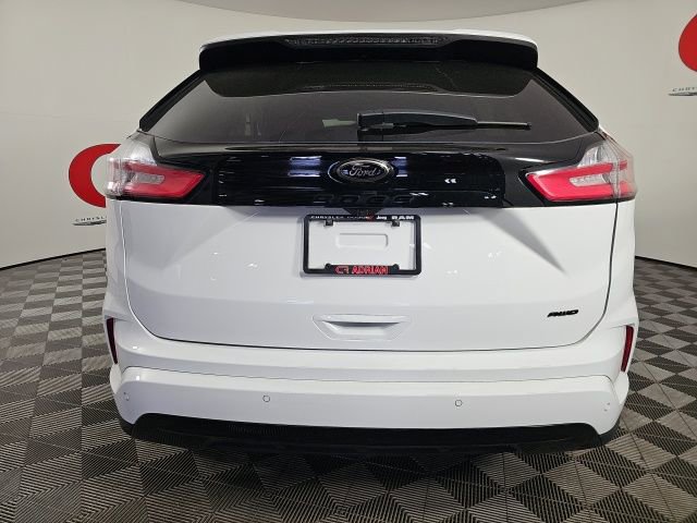 Used 2024 Ford Edge SE w/ Black Appearance Package image 6
