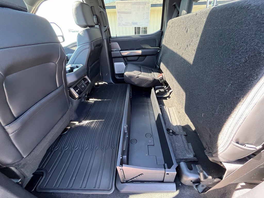New 2026 Ford F350 Platinum w/ FX4 Off-Road Package AWD/4WD image 16