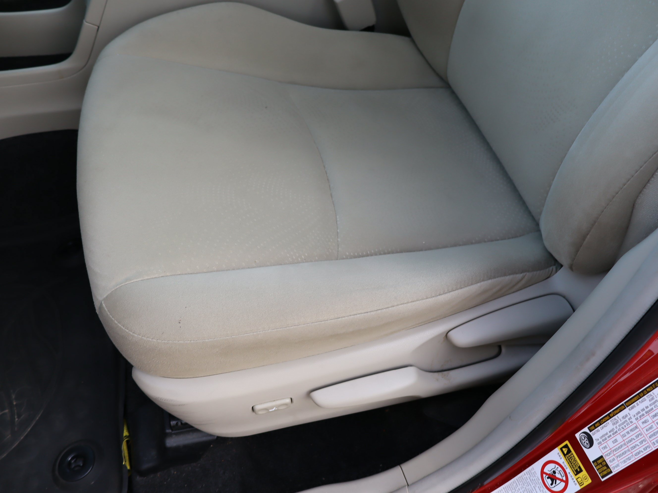 Used 2014 Toyota Prius V Three FWD image 17