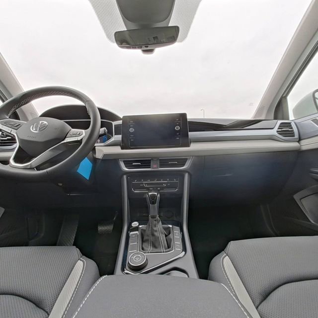 New 2026 Volkswagen Taos SEL image 26