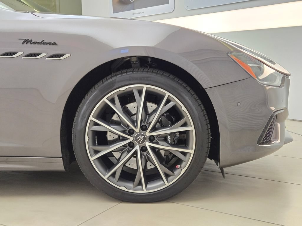 Certified 2024 Maserati Ghibli Modena Ultima Q4 AWD/4WD image 9