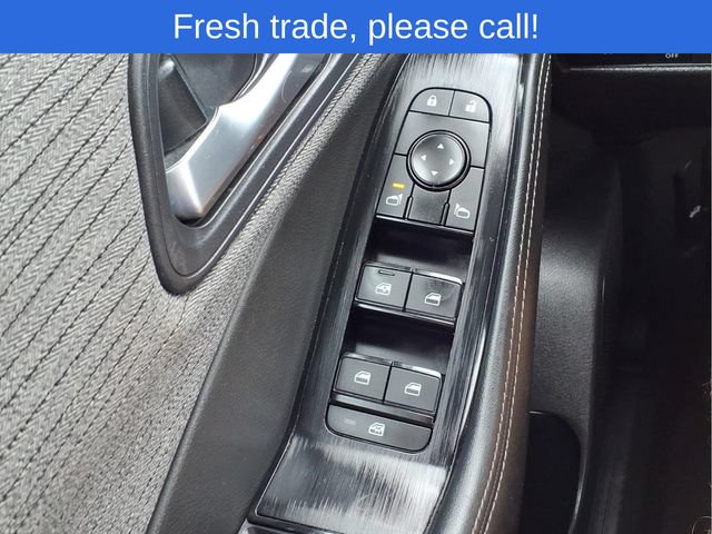Used 2023 Nissan Rogue SV AWD/4WD image 25