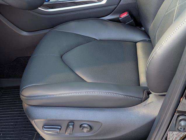 New 2026 Toyota Highlander Platinum image 4