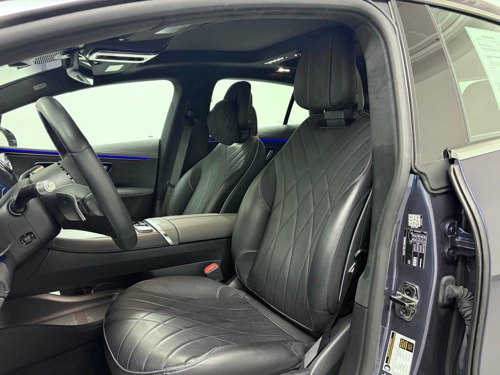 Used 2023 Mercedes-Benz EQS 580 4MATIC Sedan image 9