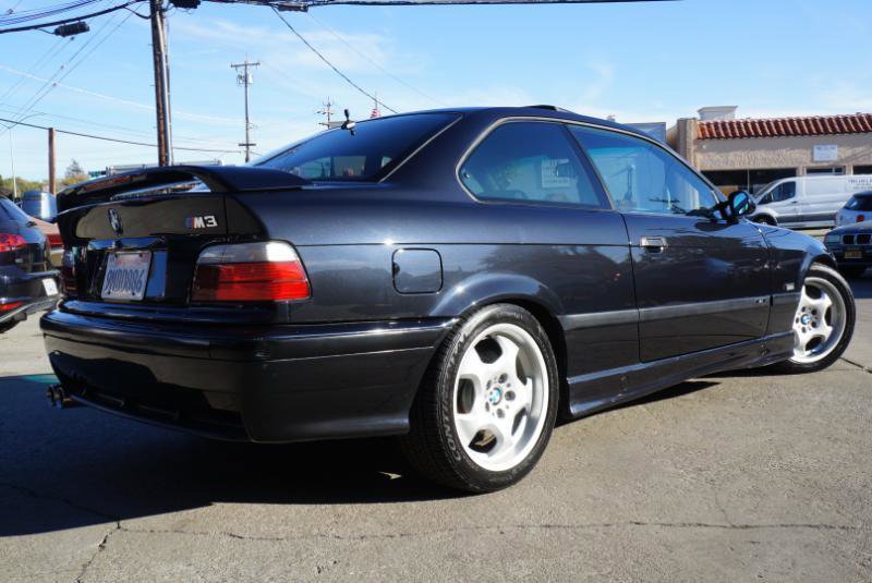 Used 1995 BMW M3 Coupe image 23