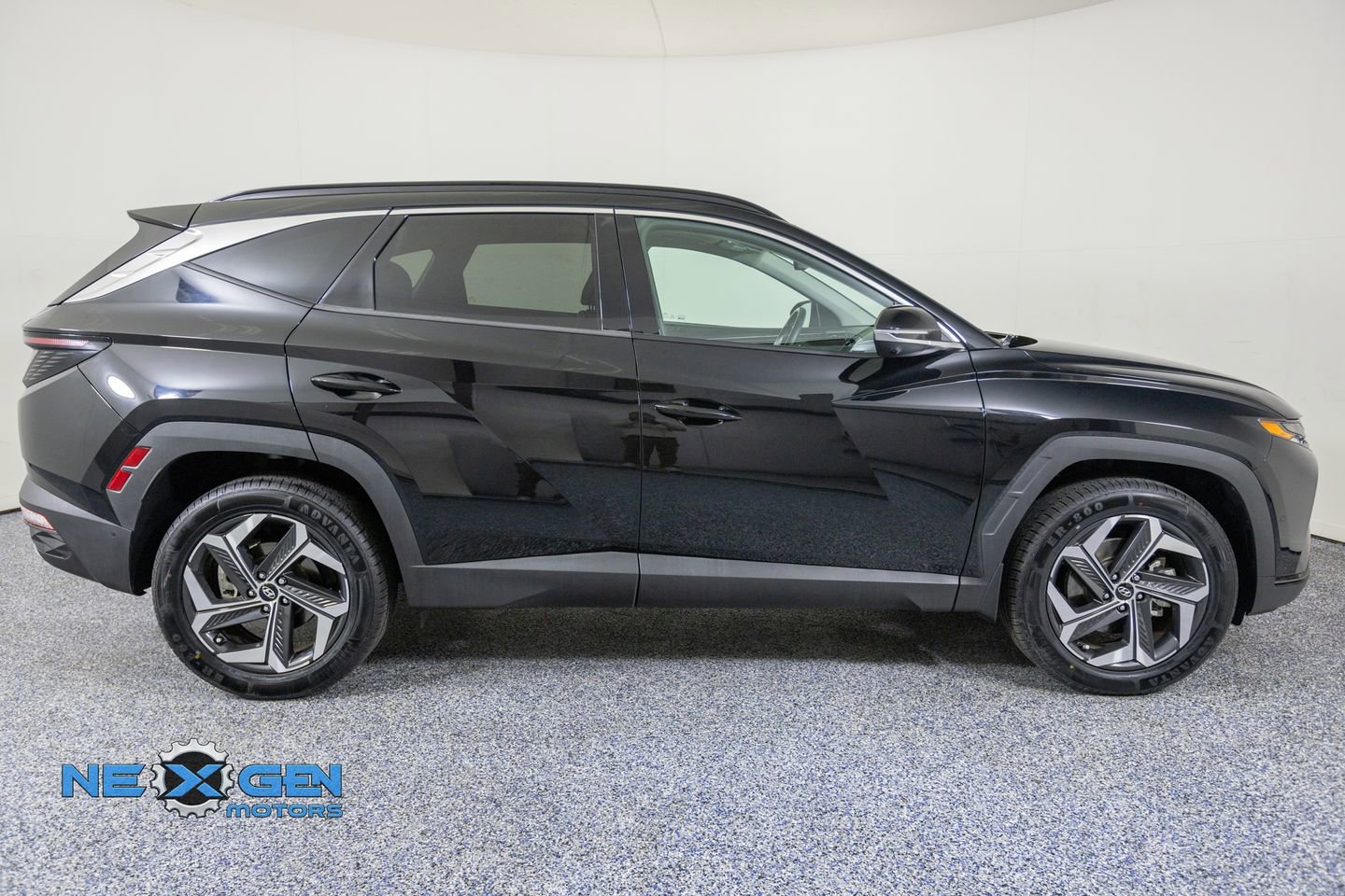 Used 2022 Hyundai Tucson Limited AWD/4WD image 8